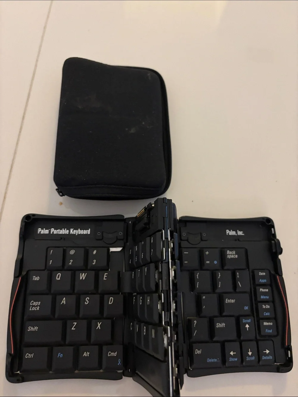 Palm Pilot Folding Portable Black Keyboard with Travel Case